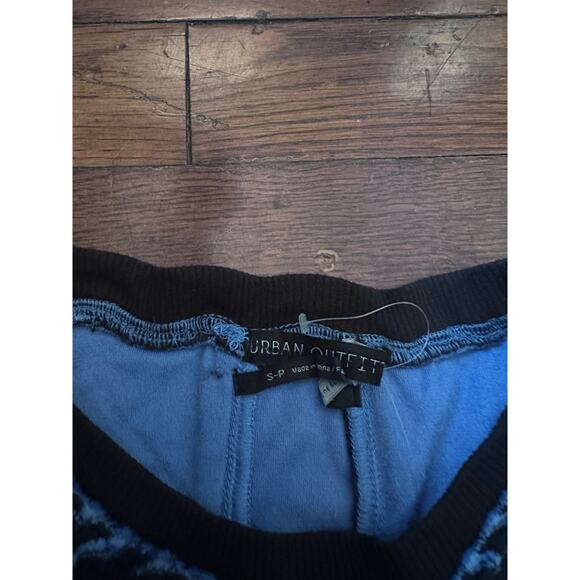 Urban Outfitters Velour Zebra Blue Black Crop Doll Top S Casual Night Out - Picture 3 of 7